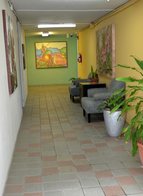 Hostal Universitario ซาน เกรมาน ภายนอก รูปภาพ