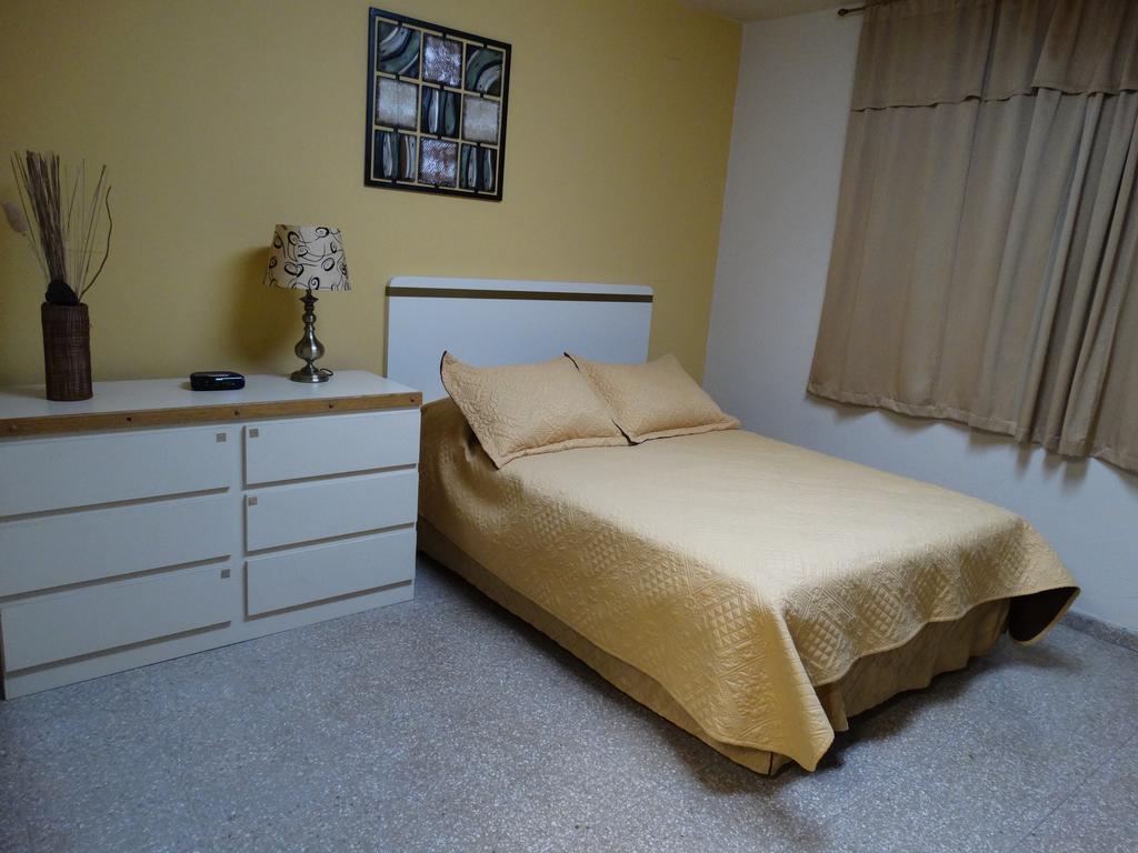 Hostal Universitario ซาน เกรมาน ภายนอก รูปภาพ