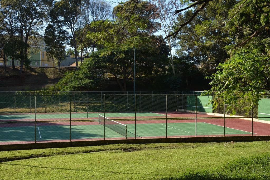 Hostal Universitario ซาน เกรมาน ภายนอก รูปภาพ